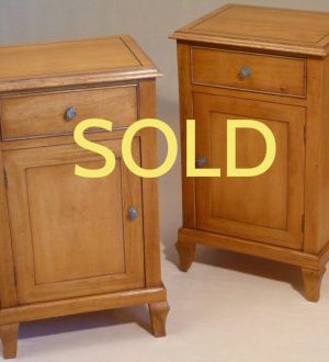 ANTIQUE - PAIR OF CONTINENTAL BEDSIDE CABINETS 01.jpg